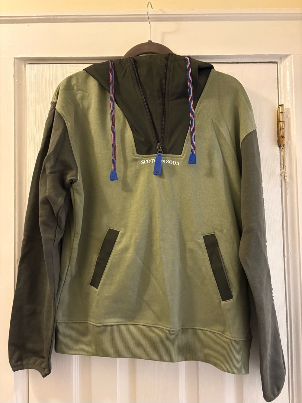 Scotch & Soda ‘Amsterdam Proof’ Organic Cotton Unisex Hoodie